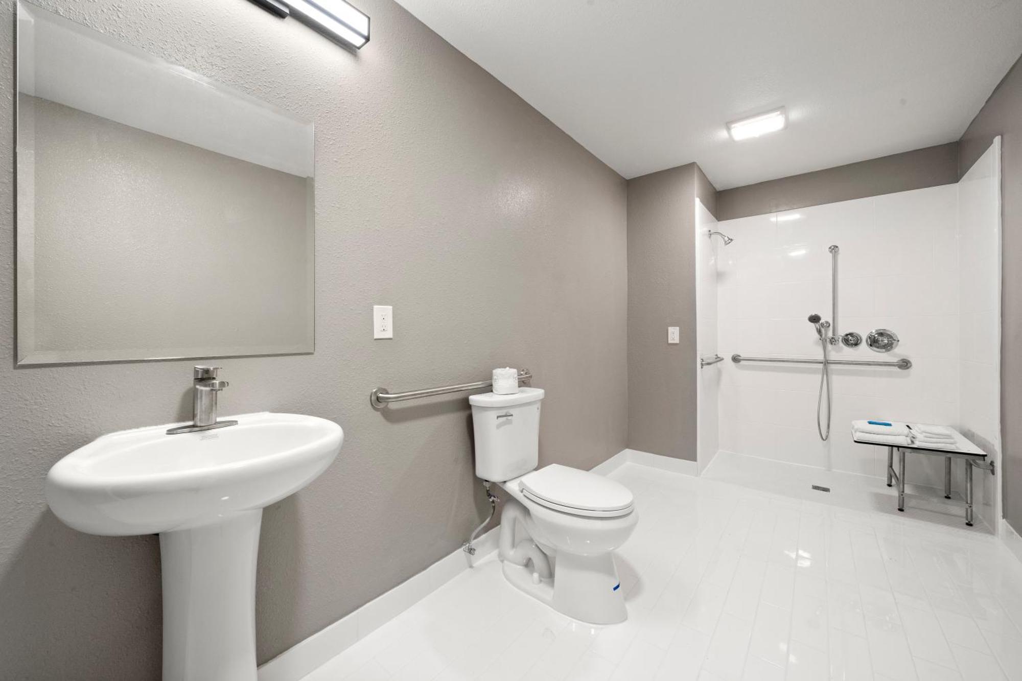 Efficiency Lodge Калъмбъс Екстериор снимка